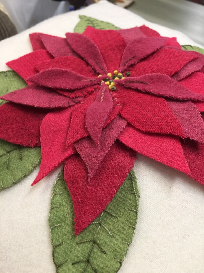 Pretty in Pink poinsettia pillow wool appliqu\u00e9 Pattern only