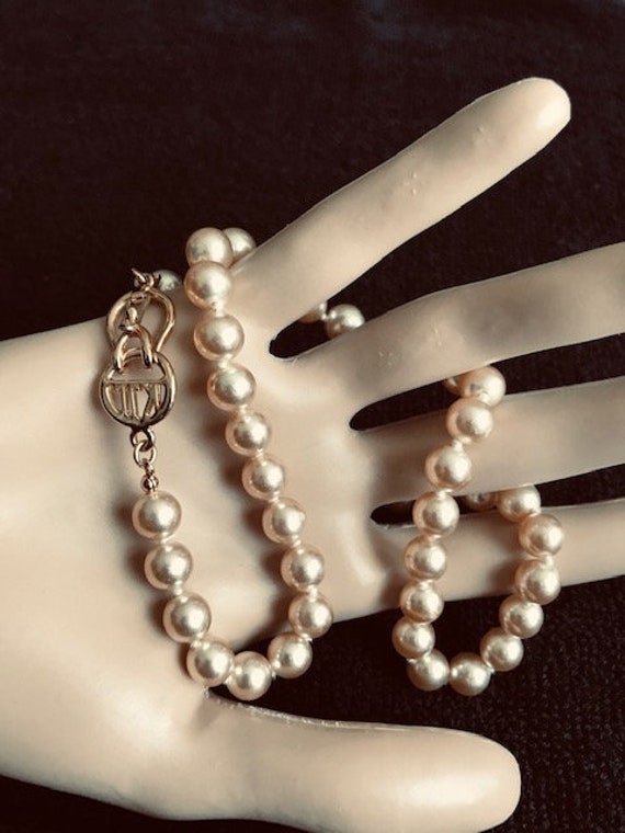 Vintage KJL Faux Pearl Necklace - image 3