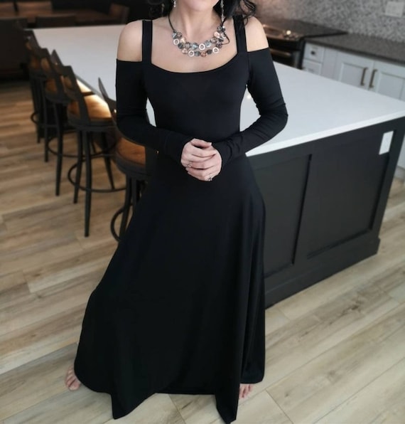 black long sleeve fall dress Adesa Long Sleeve Keyhole Plunge Maxi Dress | Black | Womens