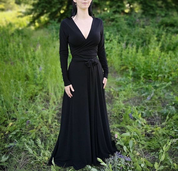 Robe portefeuille noire universelle. Robe longue robe galilea robe de rap robe universelle robe extravagante longue robe de soiree robe longue noire. Etsy France