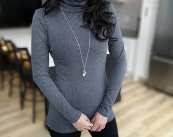 Gray Ribbed Turtleneck Top, Long Sleeve Soft Fabric for Versatile Style