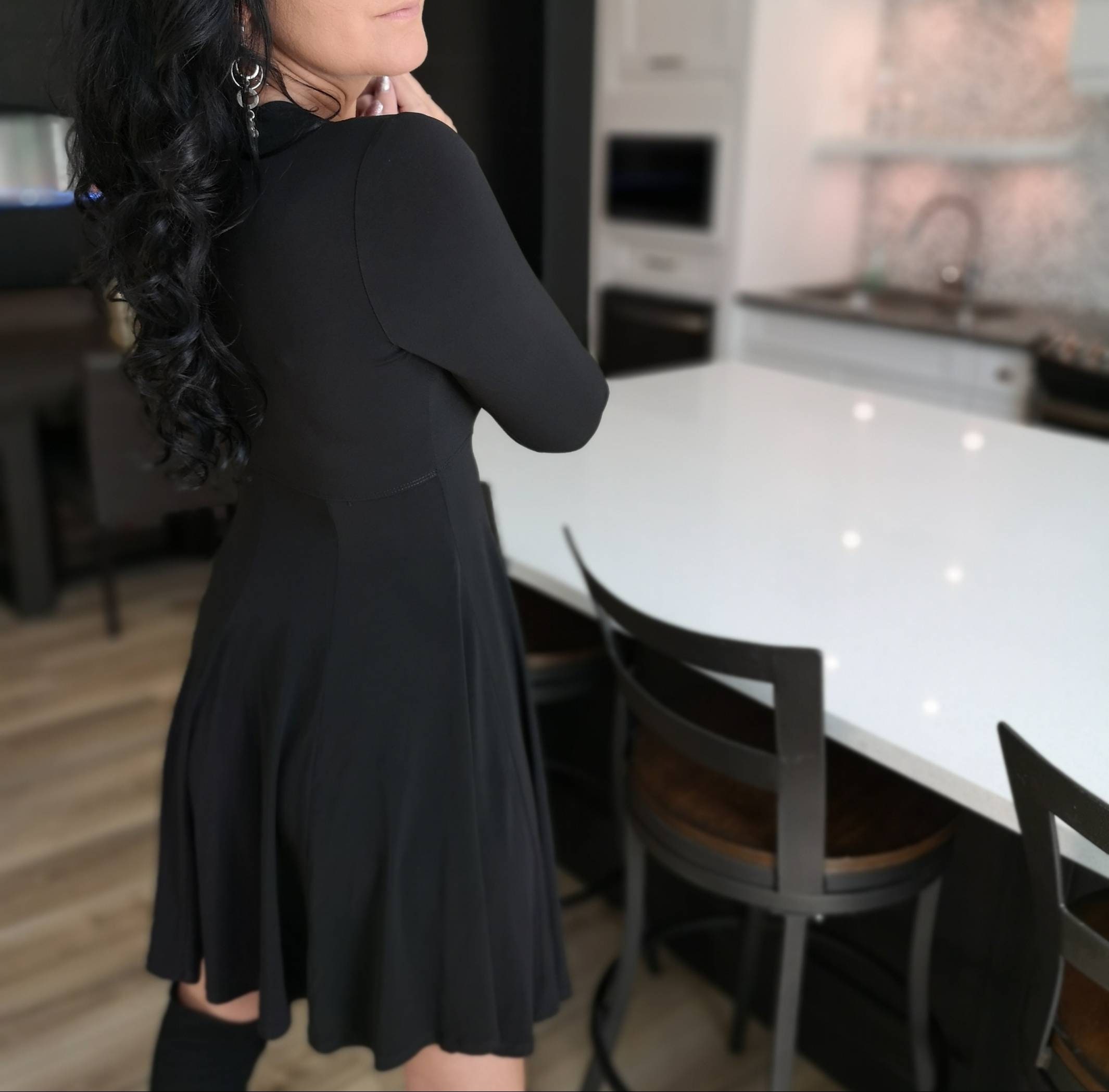 Short black flowy long sleeve dress 2025