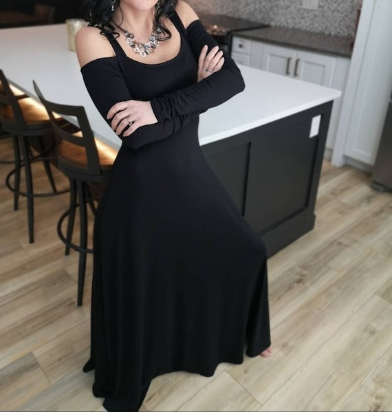 green emerald velvet dress CUPSHE Women's Cotton Ruffle Mini Fall Dress V Neck Long Sleeve Elastic  Waist A Line Semi Formal Autumn Dresses, Black L at Amazon Women's Clothing  store