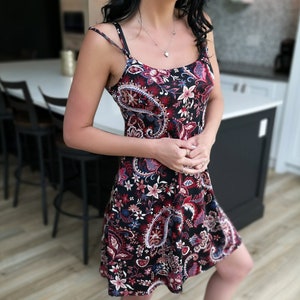 Paisley mini-zonnejurk – zomerjurk met spaghettibandjes, poly spandex