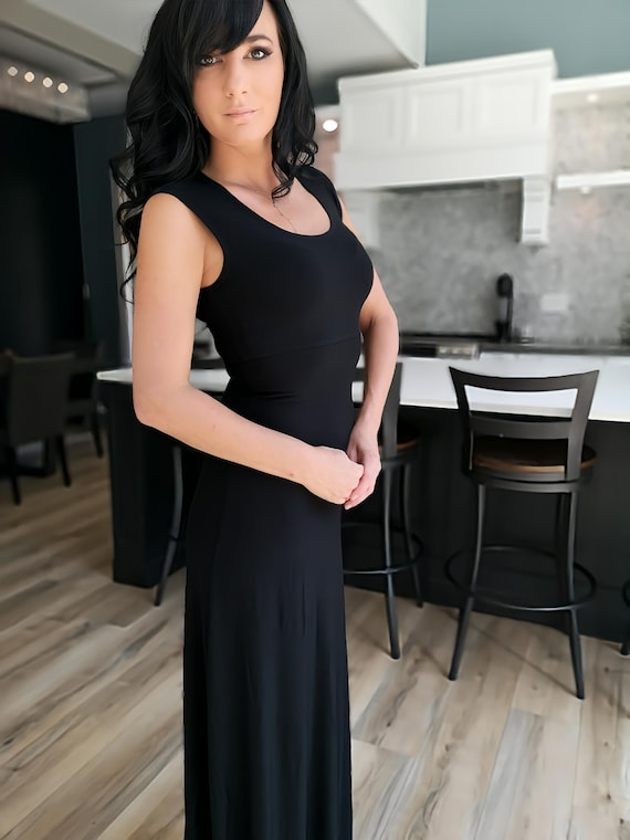 black maxi dress with cap sleeves Black Floral Applique Boat Neck Cap Sleeve Gown