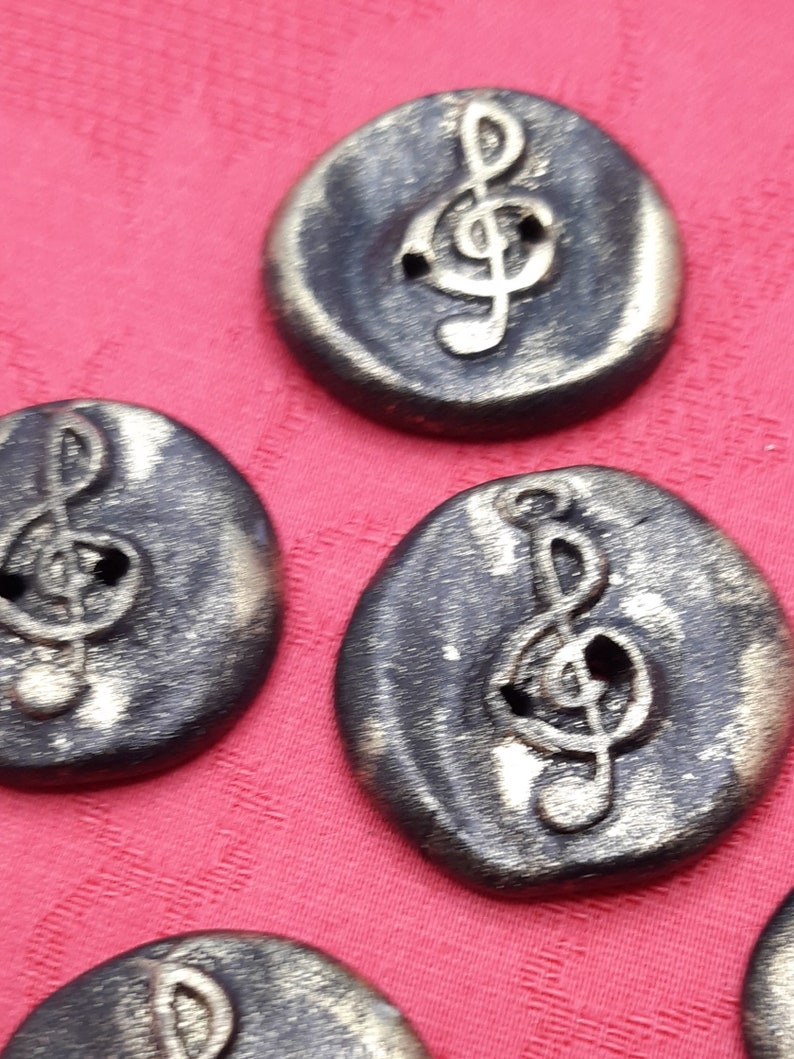 Old anthracite gold treble clef buttons, handmade creation for embellishing jackets, sweaters, etc. image 3