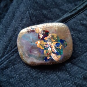 Broche design artisanale pour embellissement de veste, pull, chemisier.. image 2