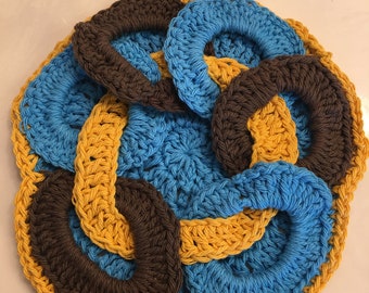 Celtic knot potholder