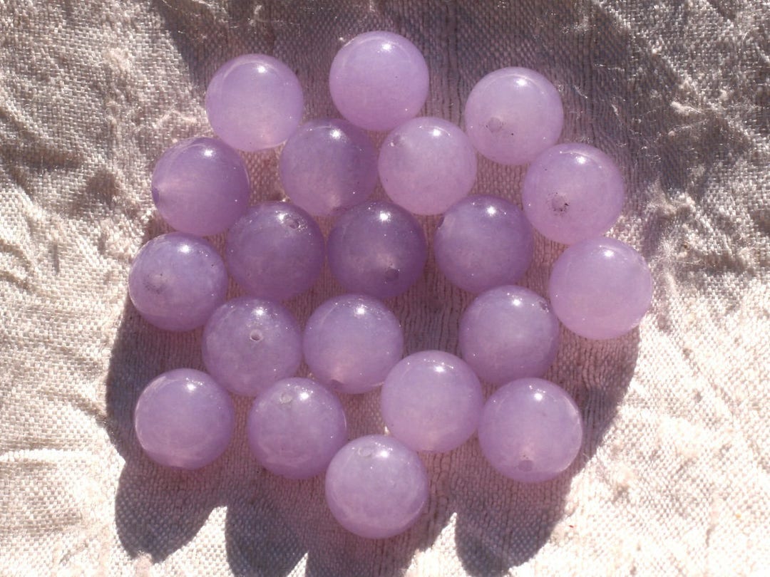 Fil De Perles En Pierre Jade Facettées 6mm Violet Mauve - Environ 64 Perles Sur 39cm - Neuf