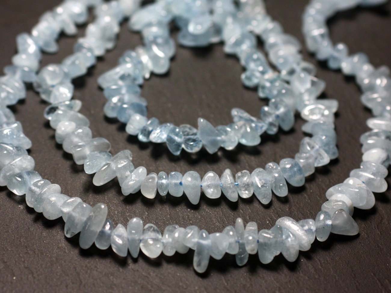 Lot De 10 Perles Chips En Aigue Marine - 7 à 14mm - Idéal Pour Bijoux Et Création