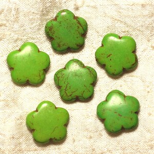Filo da 39 cm, circa 19 pezzi: perline di pietra turchese sintetica fiori da 20 mm verde mela neon