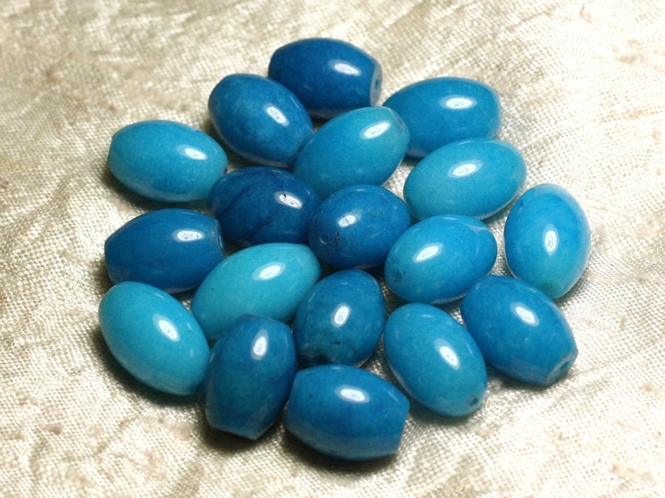 20pc - Perles Pierre Jade Boules Facettées 4mm blanc transparent