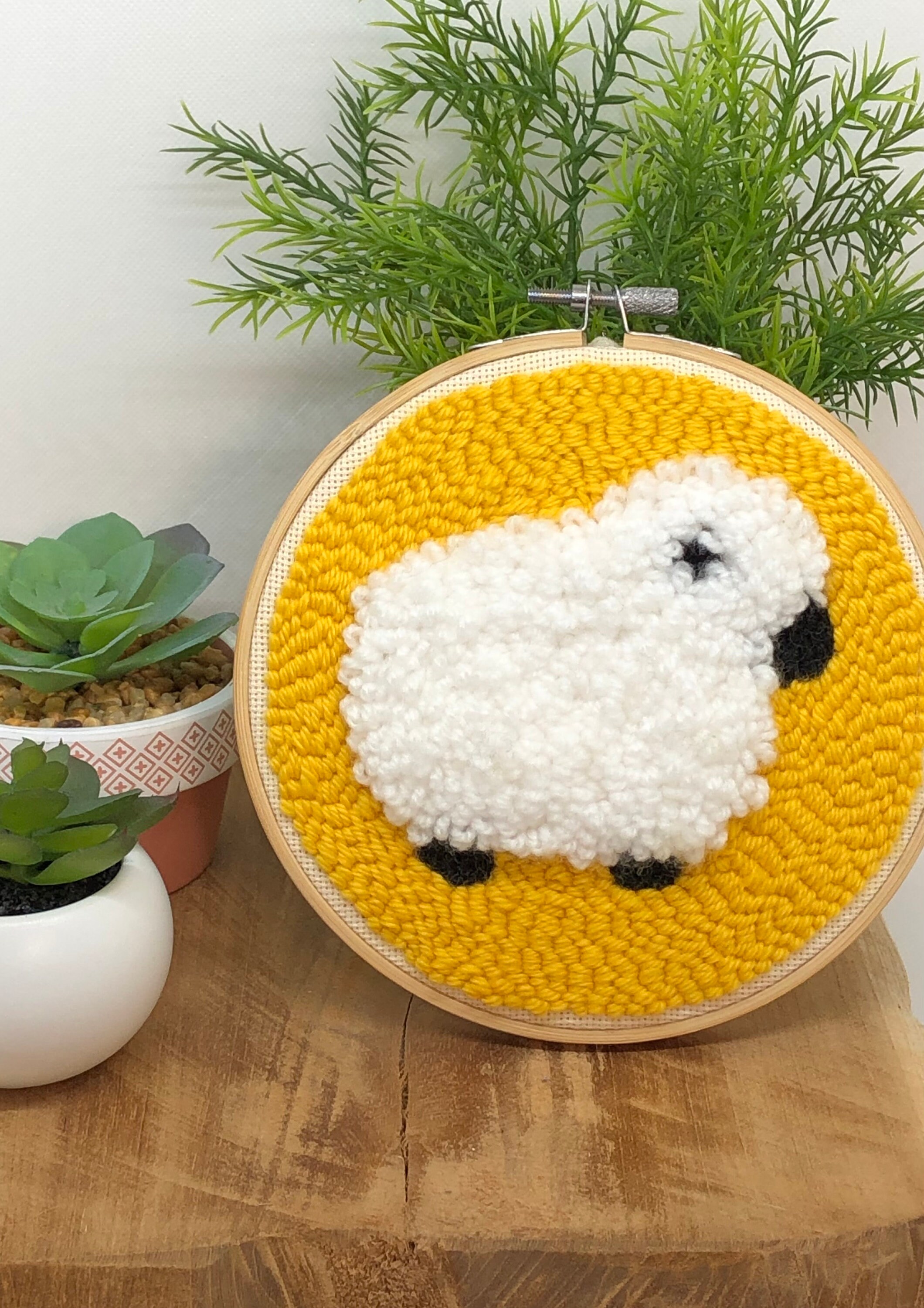 Broderie Mouton Punch Needle Laine