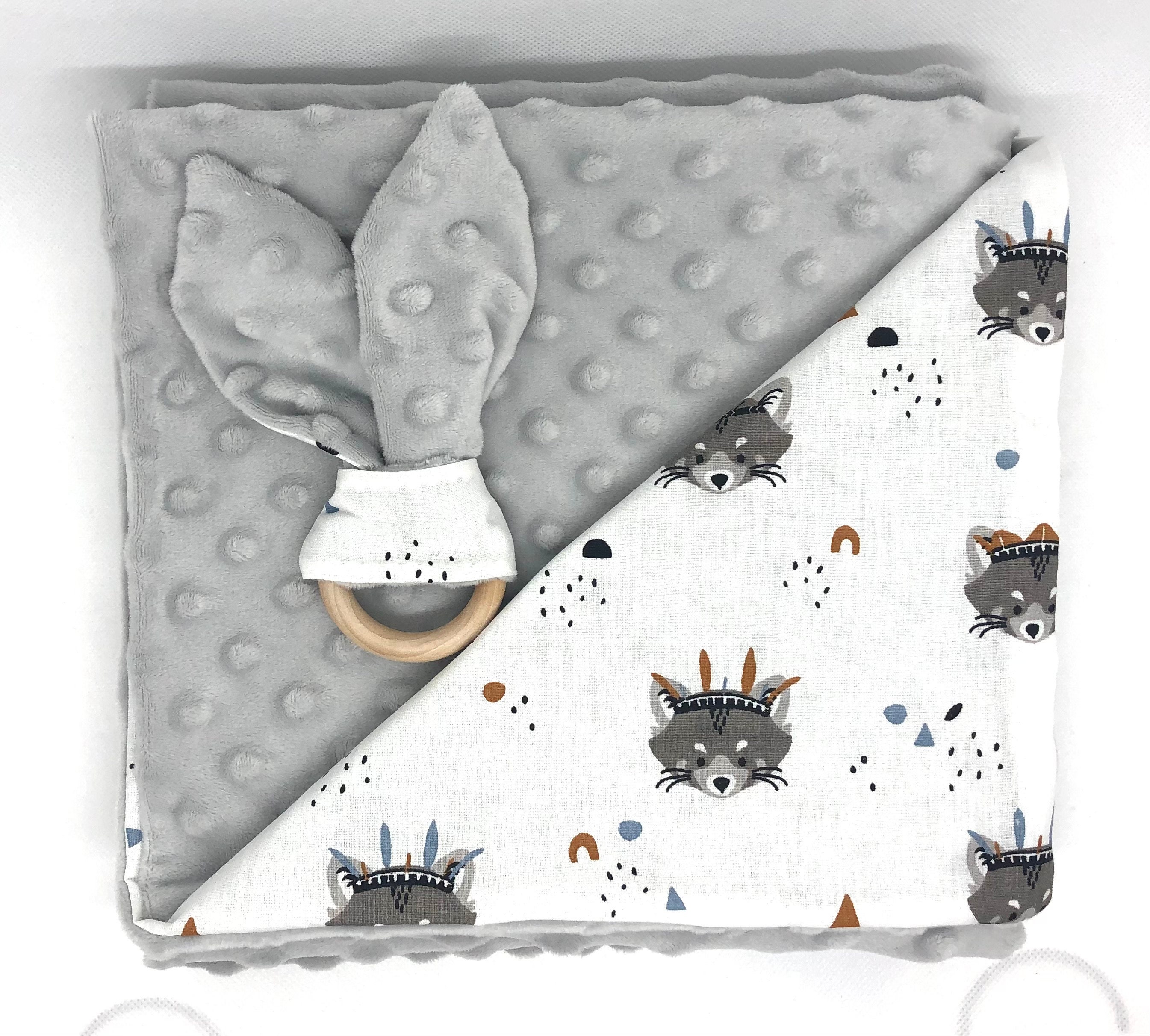 Couverture Bébé Raton Laveur Indien 96 X 68 cm + Anneau Dentaire