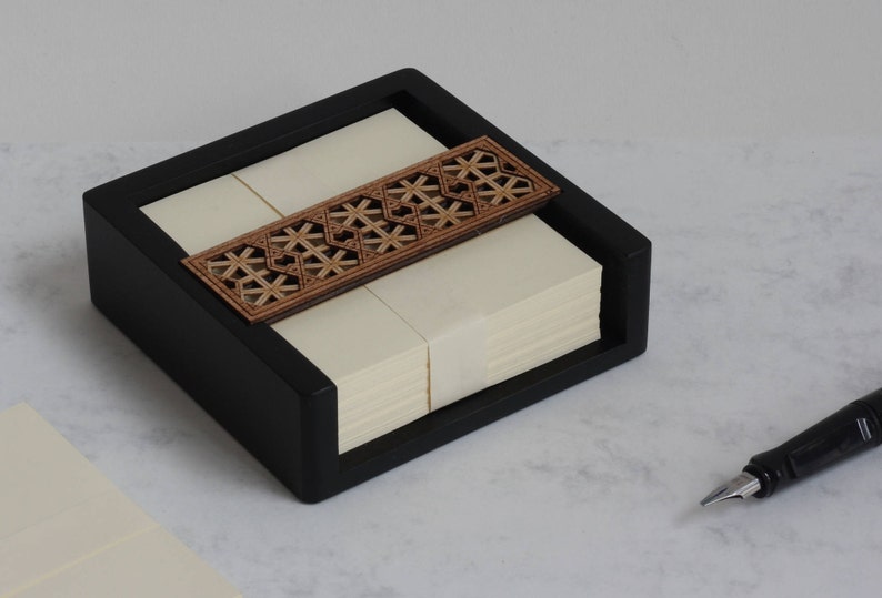 Luxury Wooden Memo Pad Holder with Note / Telephone Pad Desk Organiser & Desk Tidy Lattice Geometric Design image 5