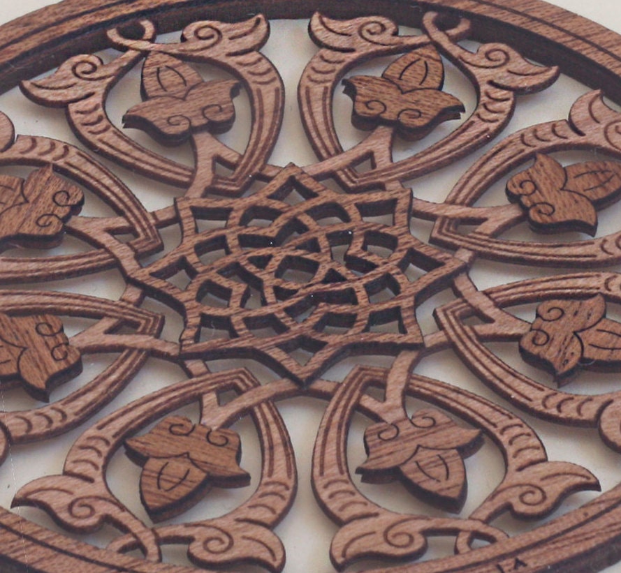 Islamic Geometric Art - Floral Design - Islamic Wall Art - Islamic Picture Frame - Islamic Decor - Made from Real Wood and Wood Veneer