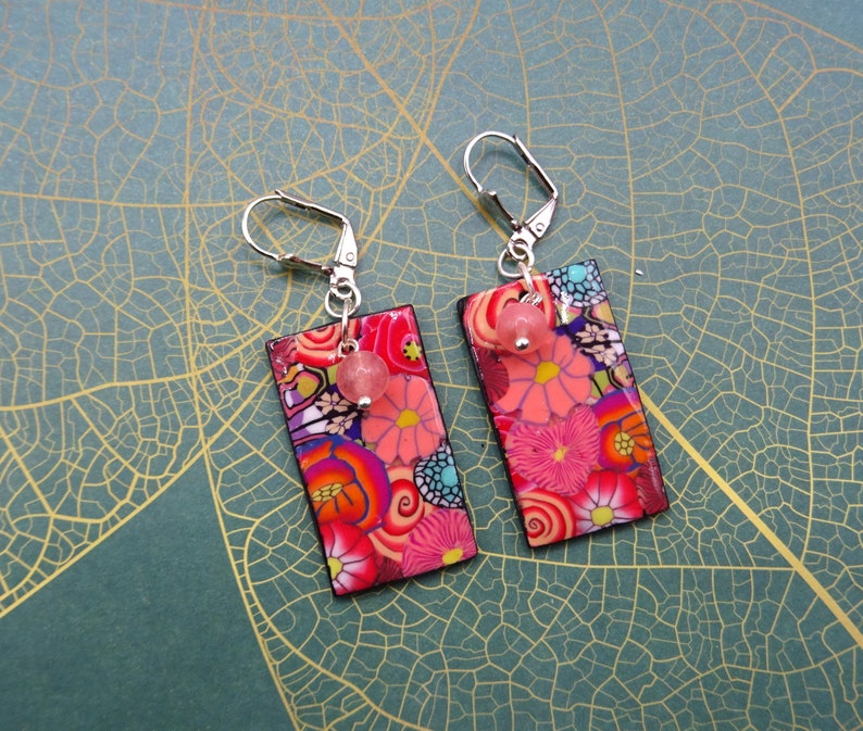 Orange-pink flower earrings, very light image 3