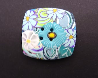 Bouton turquoise à motifs fleuris, carré 3.5 cm