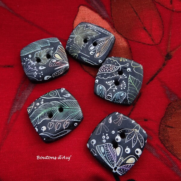 5 svarta knappar med fjärils- och fjädermönster, 2,4 x 2,2 cm (0,86 x 0,94 tum), set med 5 knappar