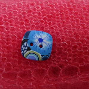 Boutons bleus à motifs, plusieurs formes et dimensions au choix, faits à la main carré 2 cm
