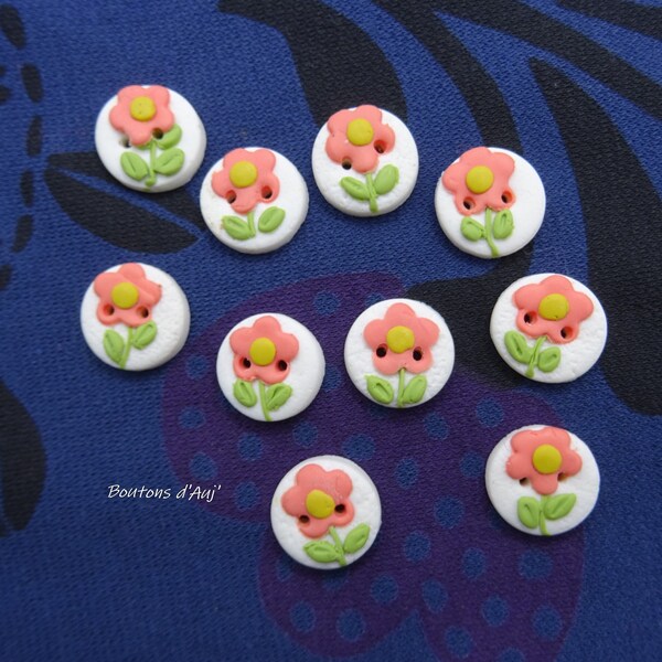 Petits boutons fleurs pour enfants 1.5 cm (0.59"), lots de 5, faits à la main