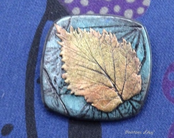 Broche: une feuille dorée, 4,5 cm ( 1.77" ),  bijou prêt à offrir, avec jolie pochette cadeau