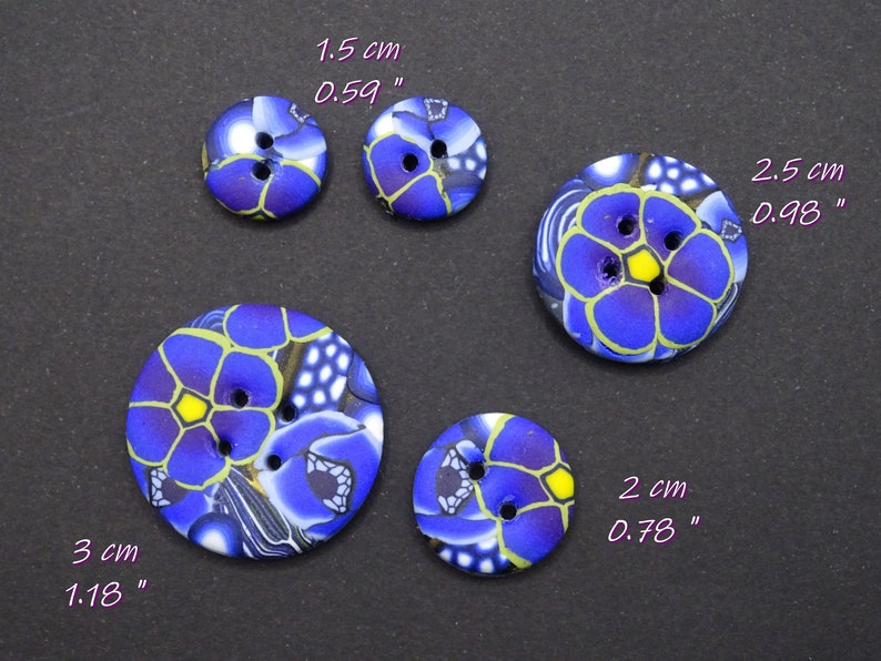 Boutons bleus à motifs plusieurs dimensions au choix faits à la main image 1