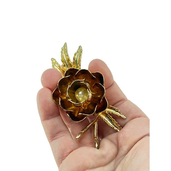 Gold tone Metal 3D Rose Flower Brooch LG Faux Pea… - image 8