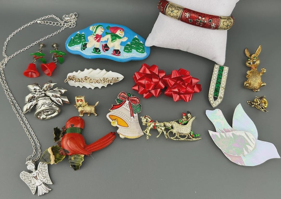 Vintage Christmas Holiday Jewelry Accessory Lot Earrings Bracelet — free download