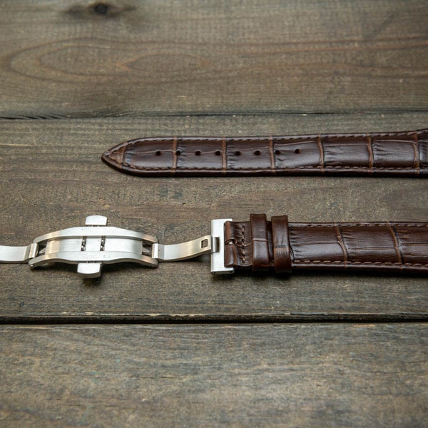 Leather watch strap made of calf leather with croc grain pattern 18, 19, 20, 21, 22 mm. Deployment clasp.