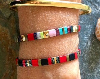 Fine bracelet in multicolor or red and black Japanese Tila flat beads, 24K gold, 2 colors to choose from, boho bracelet, women's gift.