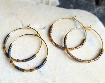 Orecchini a cerchio placcati in oro con perline giapponesi miyuki iridescenti, 2 colori tra cui scegliere, marrone o oro nero iridescente (24K), regalo per donna.