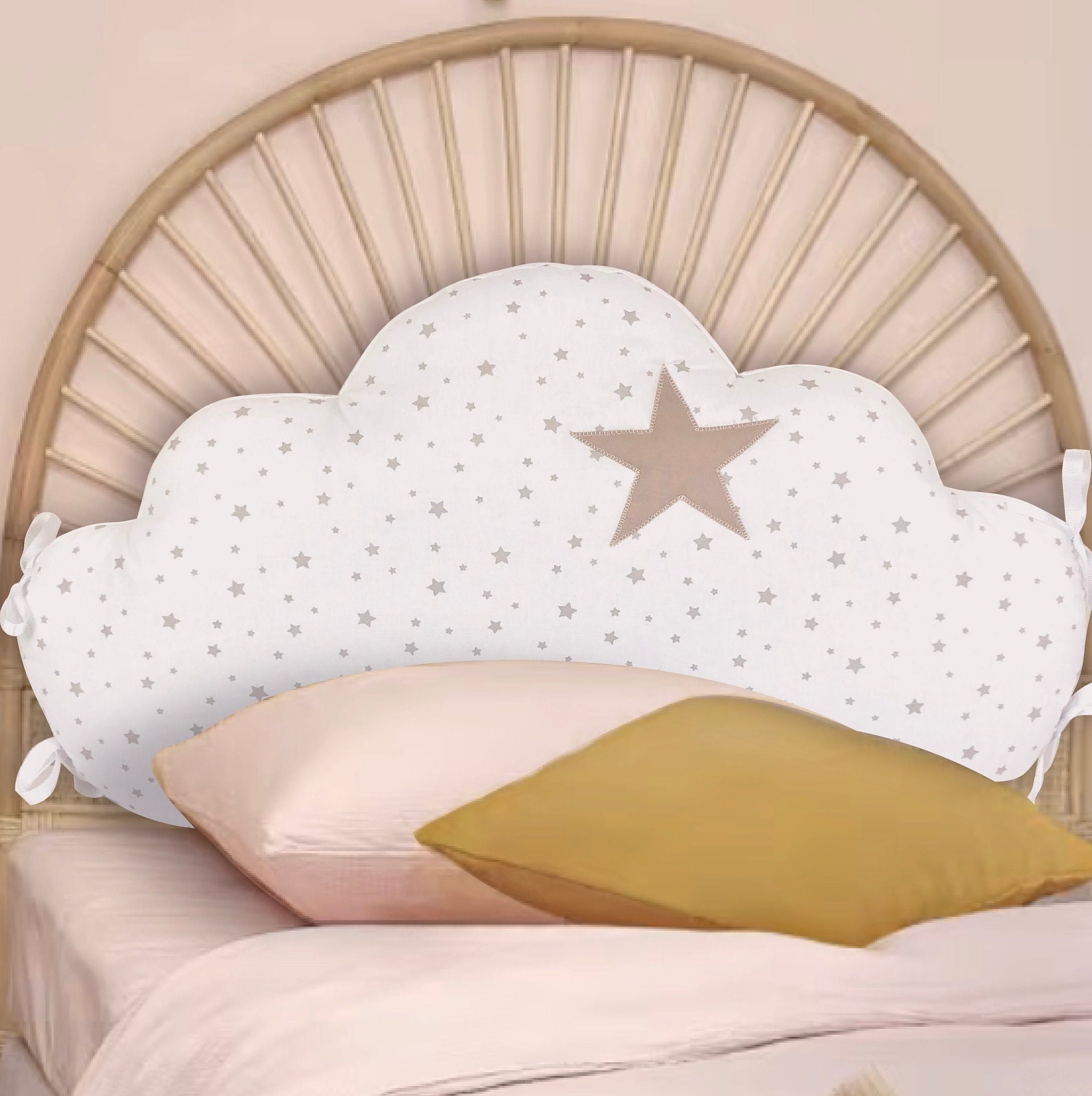 Wolkenkissen für Kopfteil, mit Bändern, beige Sterne, Größe nach - Main Image