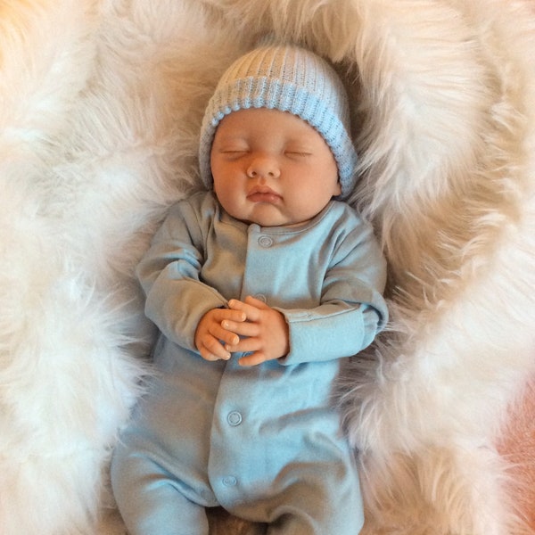 VENTE Royaume-Uni Reborn Baby Doll 19 pouces pour bébé fille ou garçon endormi, peau tachetée réaliste, tétine magnétique adaptée aux enfants