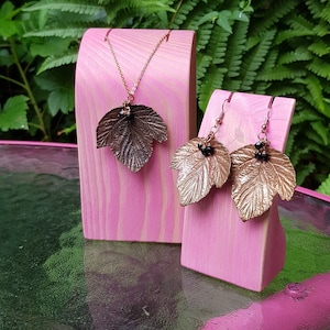 Copper Blackberry Leaves: Jewellery Set, Necklace, Earrings, Pendant