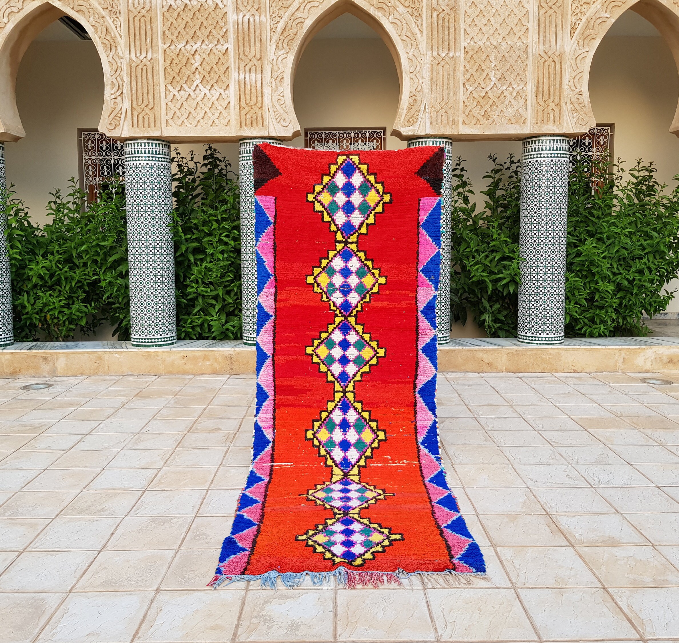 Attractive Handmade Rug