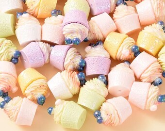 5/9/14pcs 22*28mm Blueberry Cupcake Resin Beads, Kawaii Fake Food Beads for Jewelry Making, DIY Craft Supplies