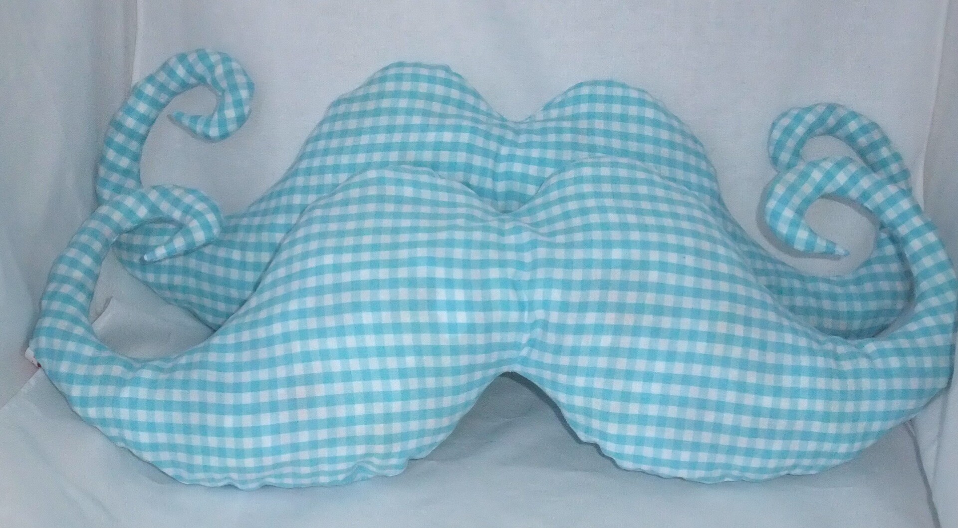 Coussin Moustache, Tissu Vichy Bleu