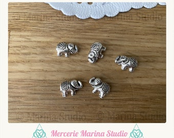 Lot de perles éléphant porte bonheur---Minimum de commande 5 euros hors frais d'envois