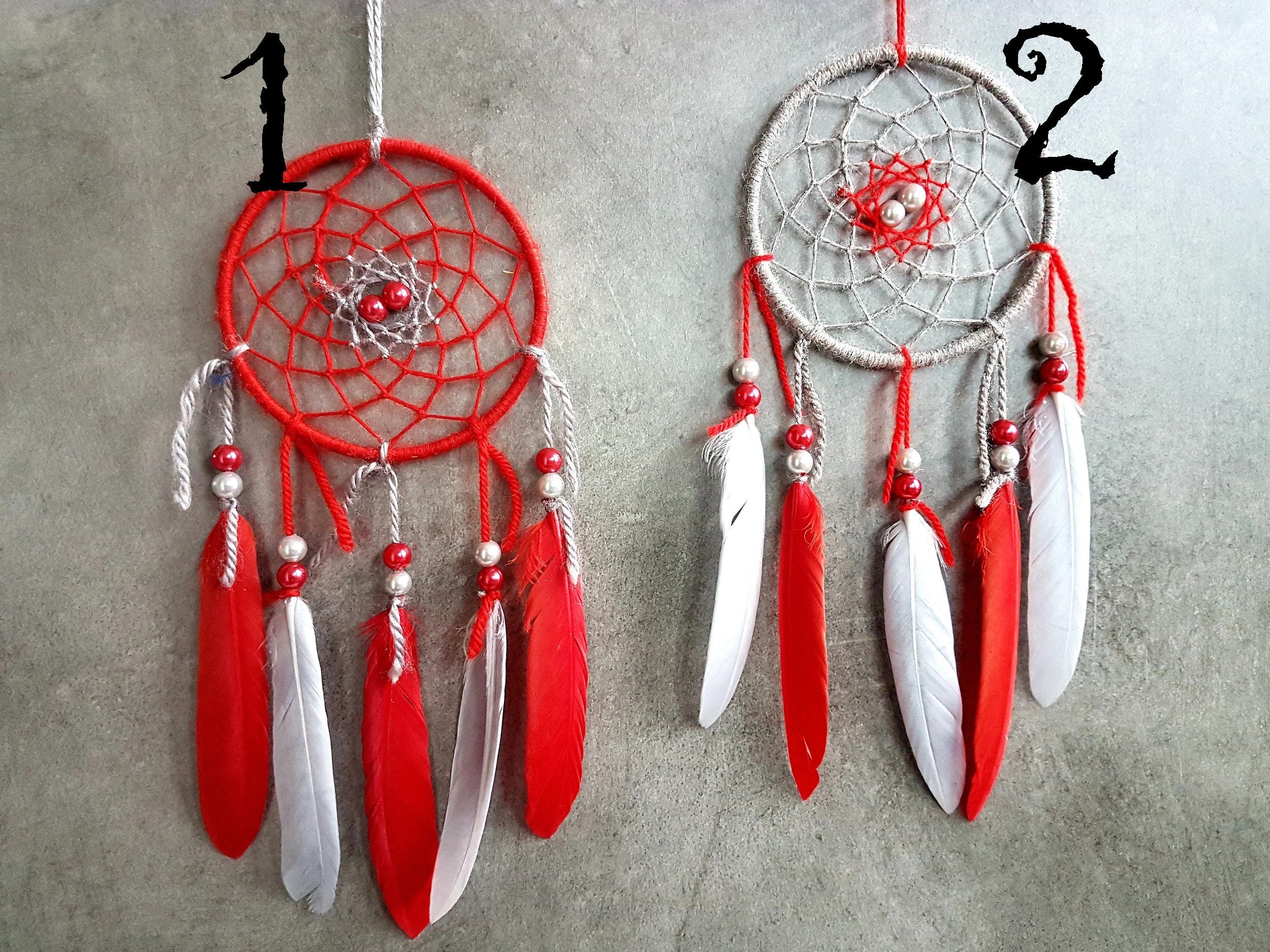 Attrape Rêves, Fait Main, Dreamcatcher, Rouge et Gris, Décor Mural/Taille Réelle 25 cm