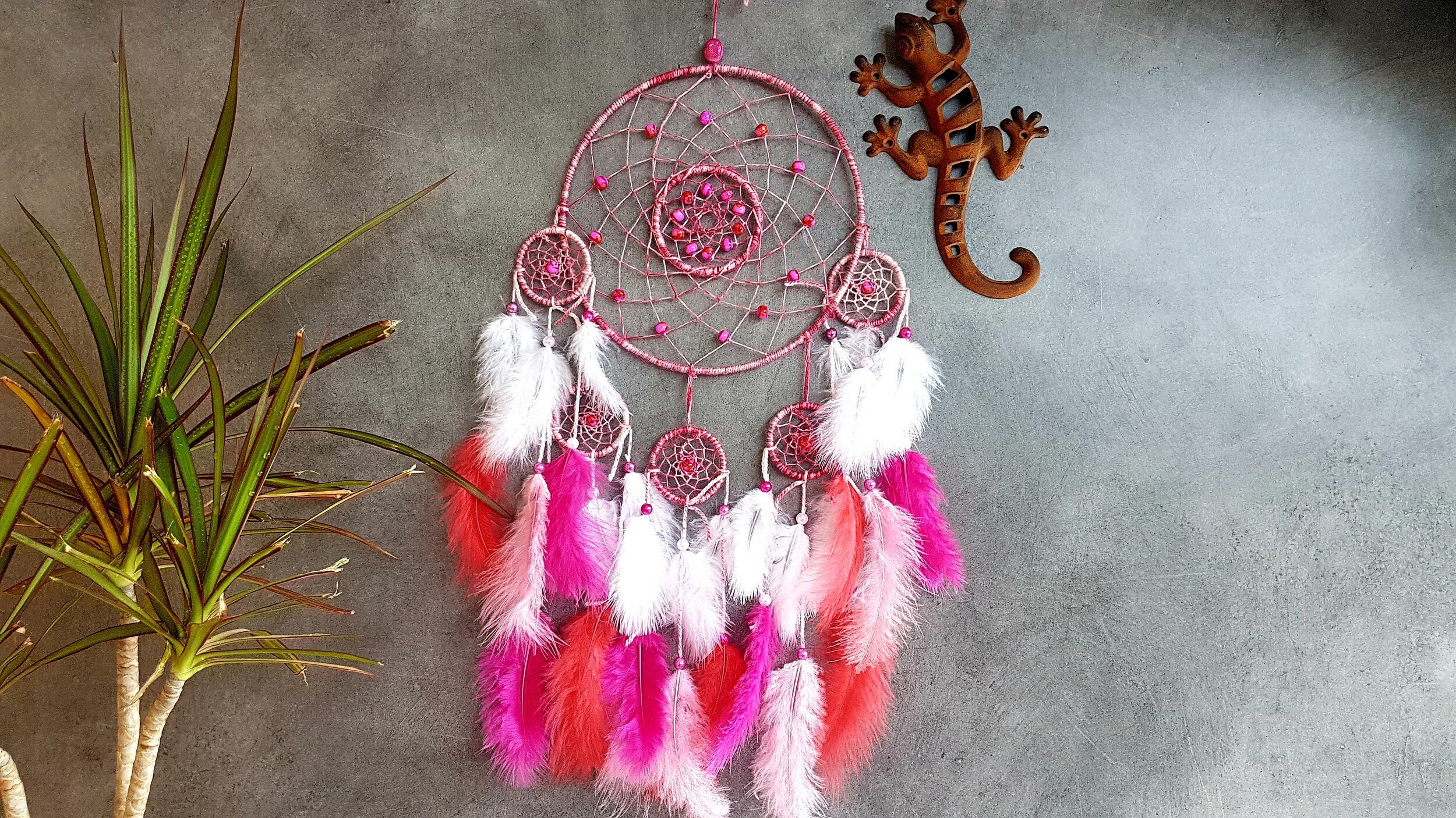 Attrape Rêves, Fait Main, Dreamcatcher, Rose et Fuchsia, Blanc, Décor Mural/Taille Réelle 55 cm