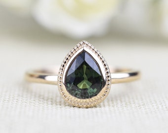 Pear Shape Apple Green Sapphire Vintage Solitary 14k Yellow Gold  Engagement Ring