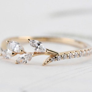 Gorgeous Natural Leaf Band, AAA White Swarovski Crystal Solid  Gold Wedding Band