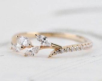 Gorgeous Natural Leaf Band, AAA White Swarovski Crystal Solid  Gold Wedding Band
