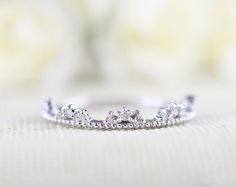 Art Deco cutie Lace Wedding Band White Diamond Solid Gold Ring