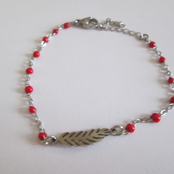 Bracelet en acier argenté chaine perles émail rouge connecteur plume