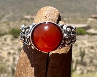 Carnelian Sterling Silver Ring: Womens Jewelry, Heart Band, 10mm Gemstone, Size 8
