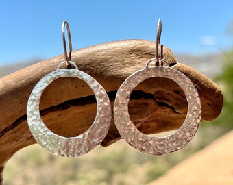 Silver Hoop Earrings with Polished Hammered Finish, 1-1/4" Circles, Sterling Silver Jewelry, Dangle Earrings, Birthday Gift for Girlfriend