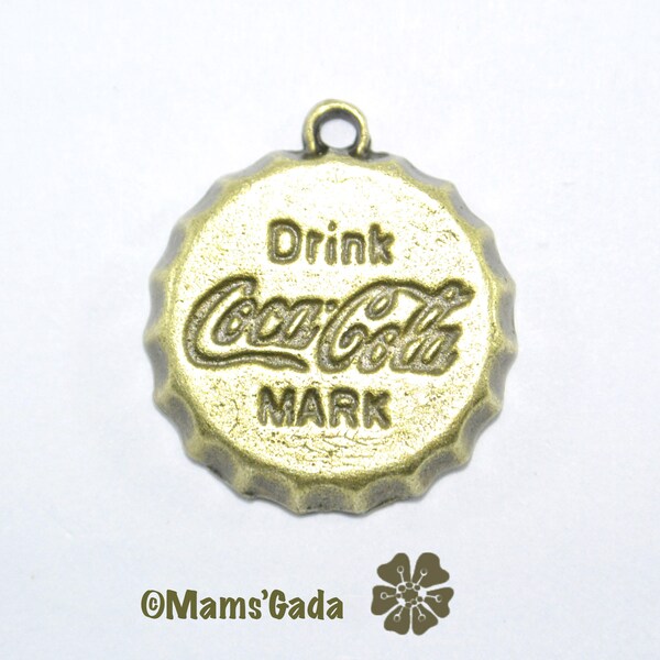 3 Pendentif/ breloque/charms Capsule  Cola Couleur Bronze REF:B/121