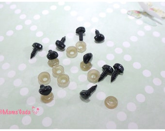 Safety nose 9mm black triangle-Nose for doll-amigurumi nose-soft toy nose-soft toy nose